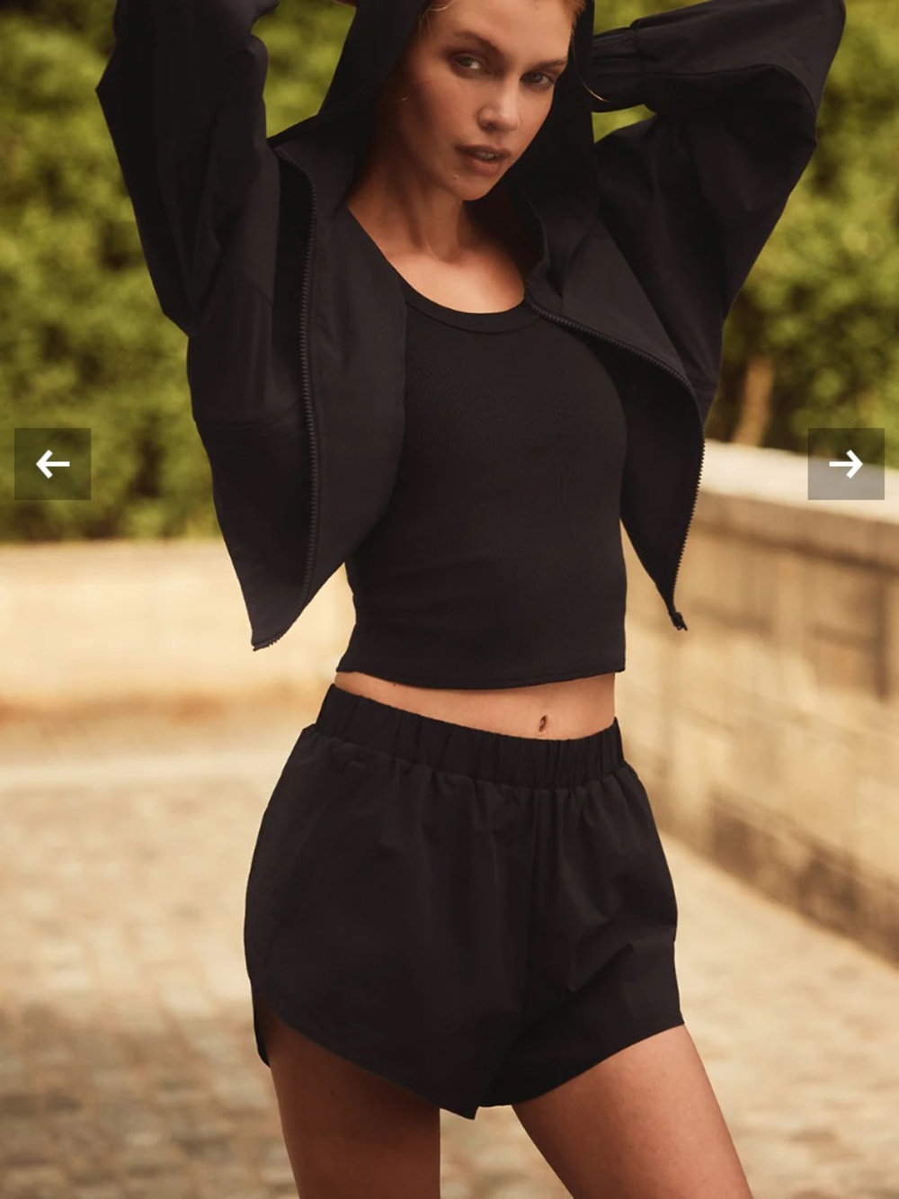 ALO Yoga Black Playmaker Dolphin Short XS